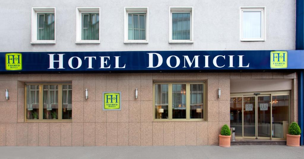 Favored Hotel Domicil