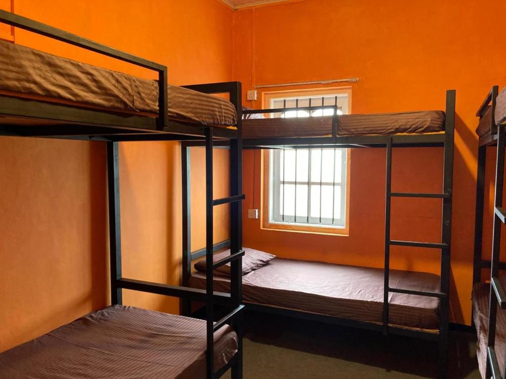 Postel nebo postele na pokoji v ubytování C'est La Vie