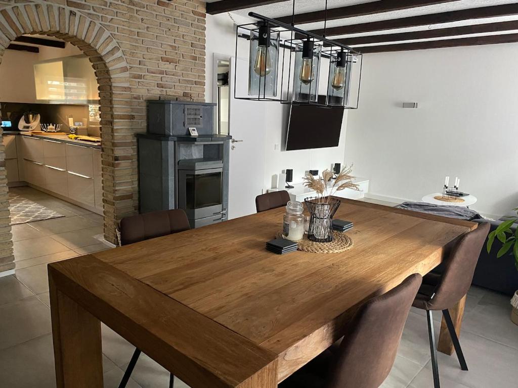 Kuchyň nebo kuchyňský kout v ubytování Gemütliches Haus mit Whirlpool & Kamin