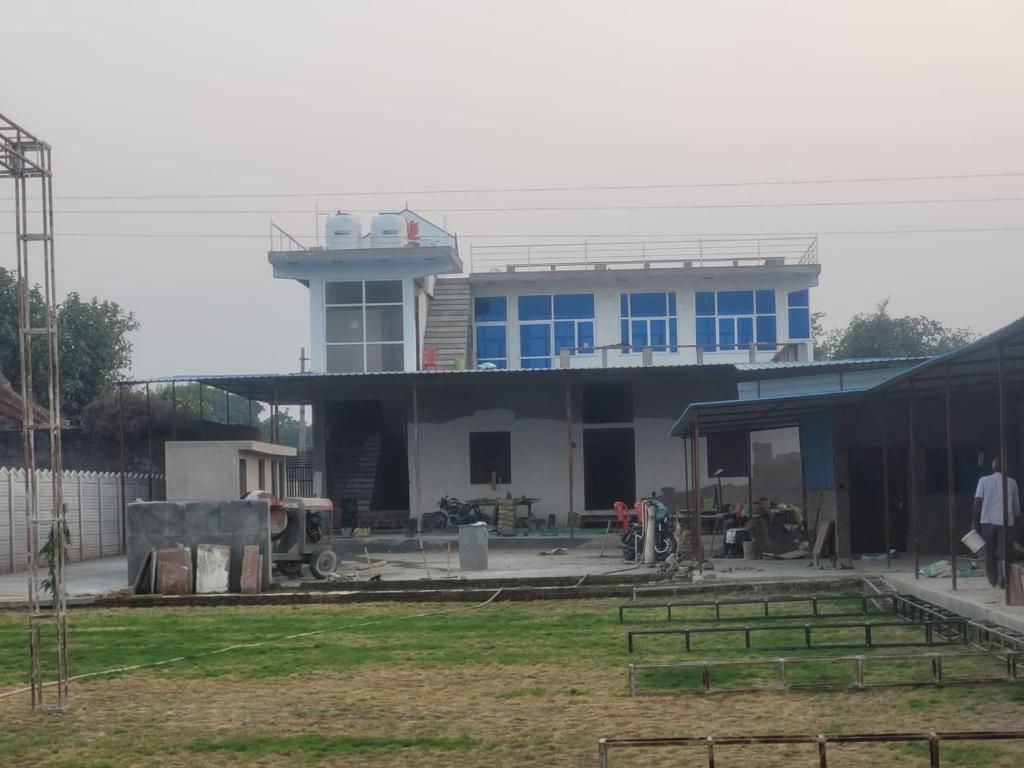 Το κτήριο όπου στεγάζεται  το δωμάτιο σε οικογενειακή κατοικία