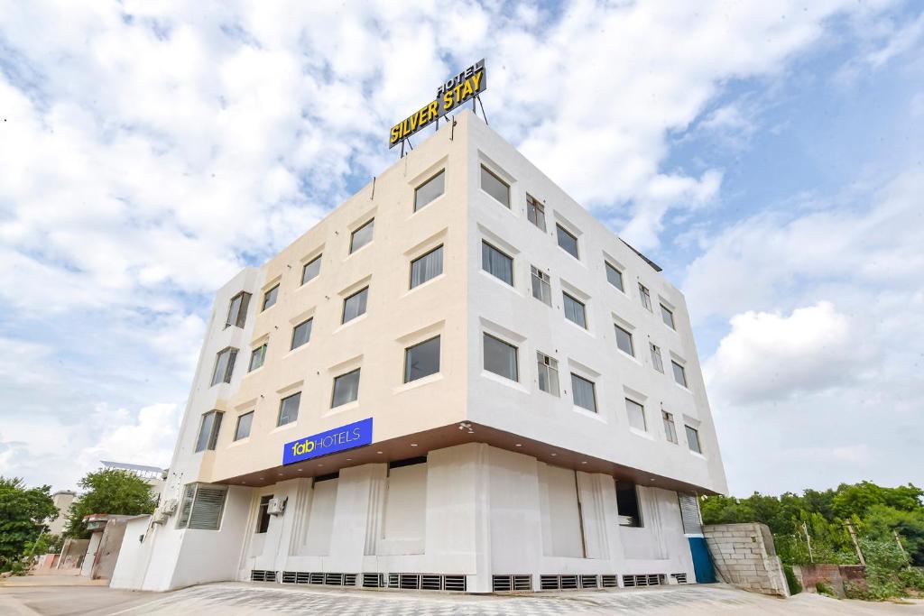 Το κτήριο όπου στεγάζεται  ο ξενώνας