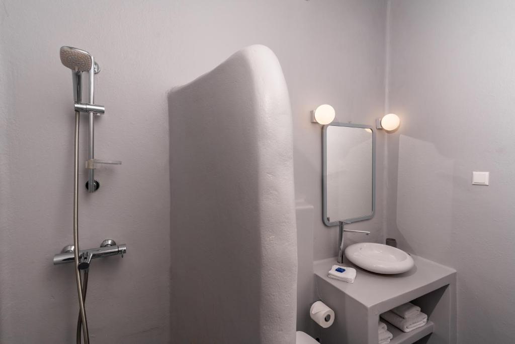 Cliff Side Suites - 4