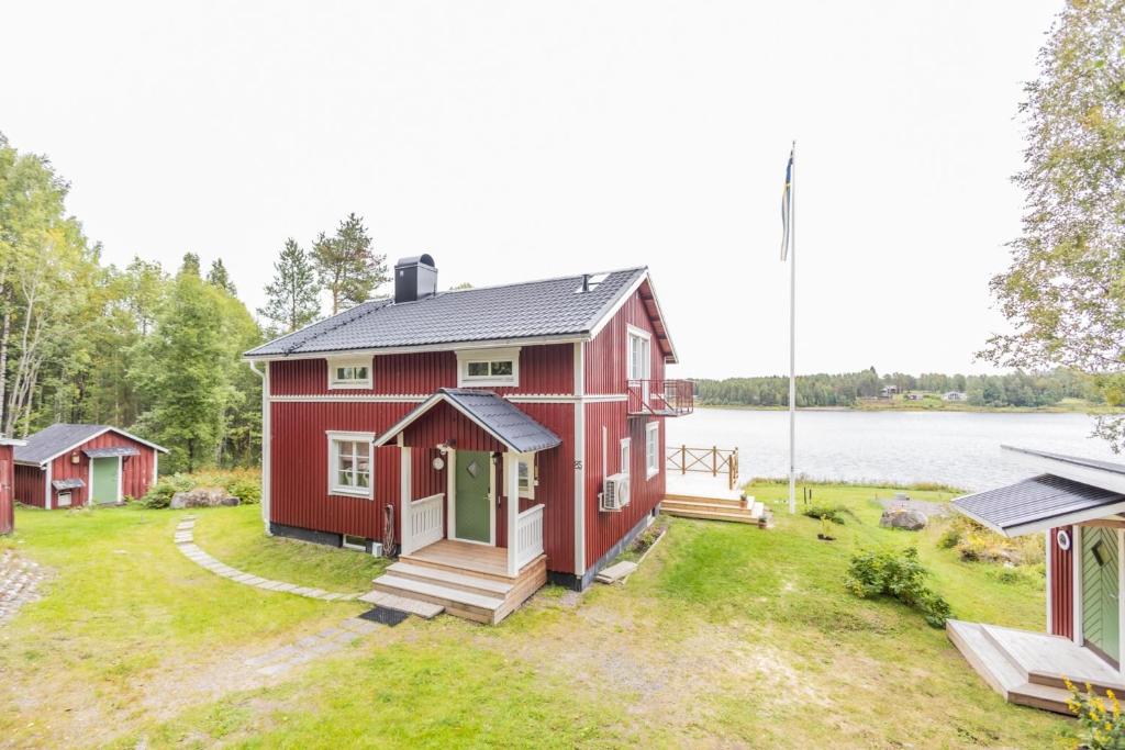 Fotografie z fotogalerie ubytování Charmigt strandnära boende i hjärtat av Norrbotten v destinaci Mjölan