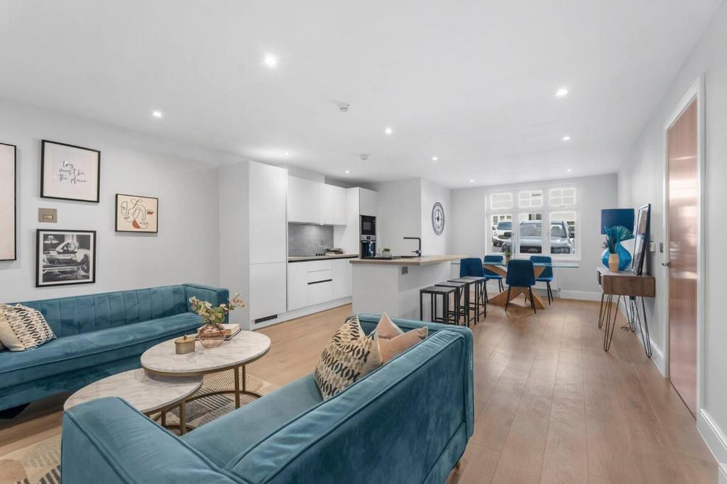 Kuchyň nebo kuchyňský kout v ubytování Cuffley Art Deco Flat