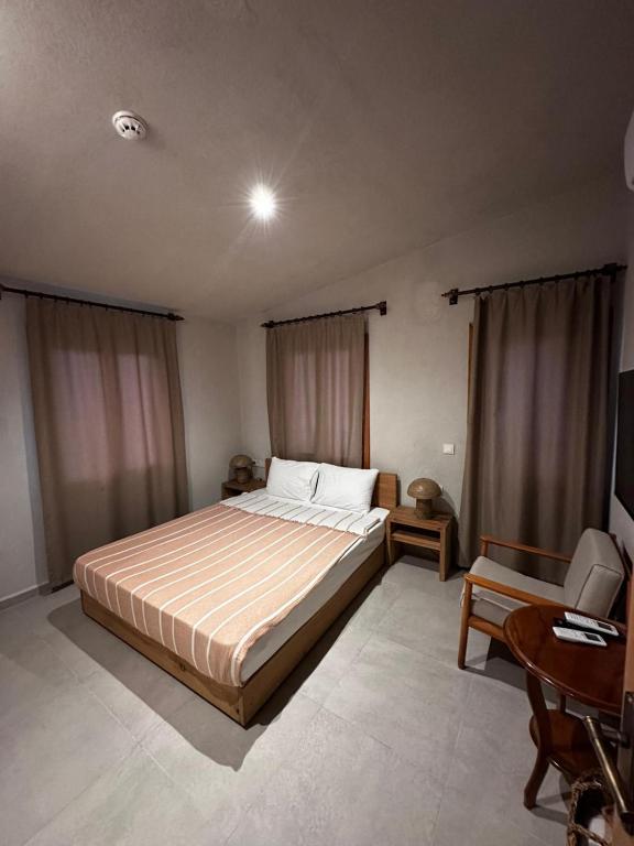 Nephos Beach Hotel - Tweepersoonskamer Met Spabad