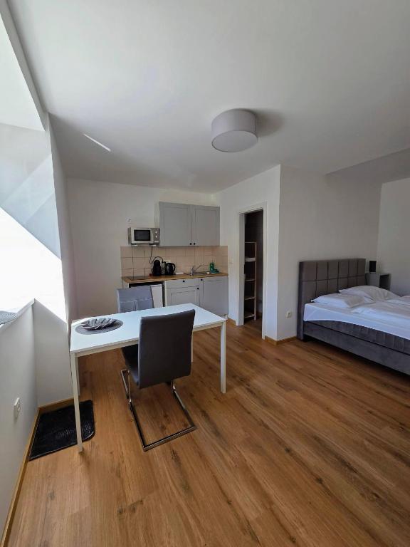 Apartment Trubarjeva33, near Ljubljana, free parking - Housity