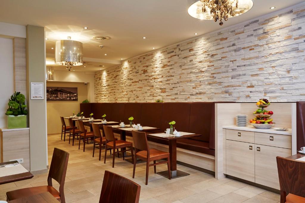 H+ Hotel München - Resim 17