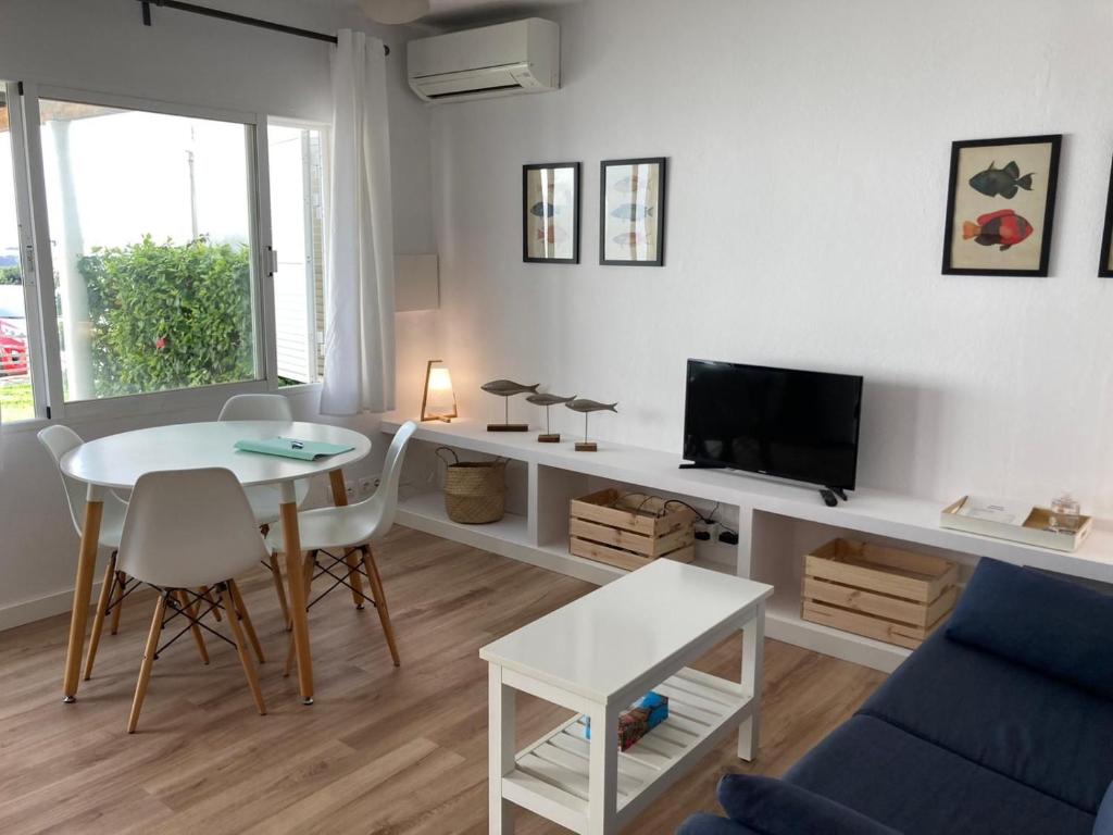 Μια τηλεόραση ή/και κέντρο ψυχαγωγίας στο Modernes Apartment Am Meer