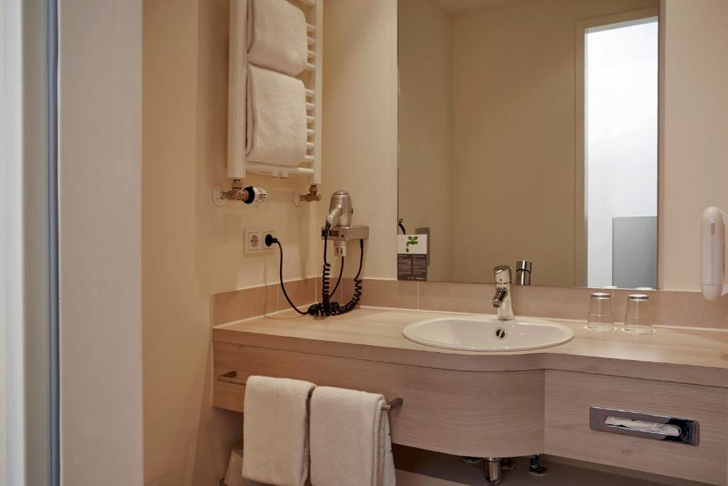 H+ Hotel München - Resim 20