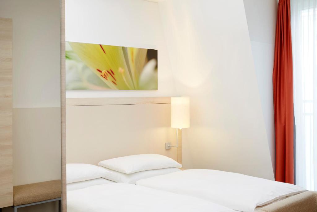 H+ Hotel München - Resim 25