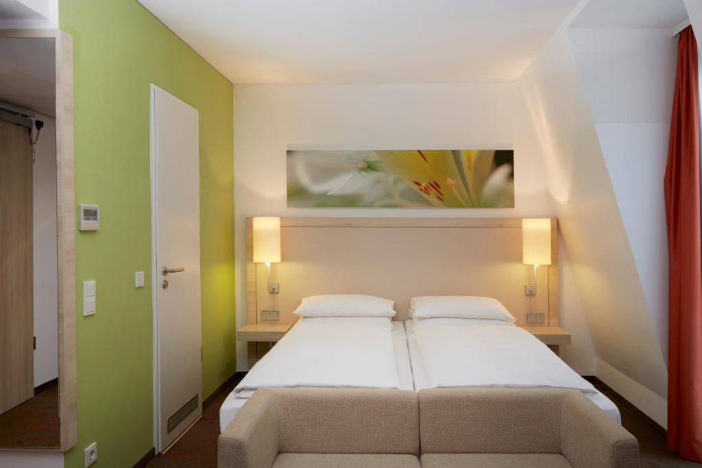 H+ Hotel München - Resim 26