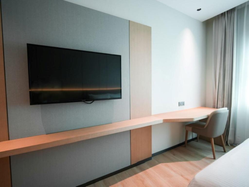 The Inn - Deluxe Twin Room