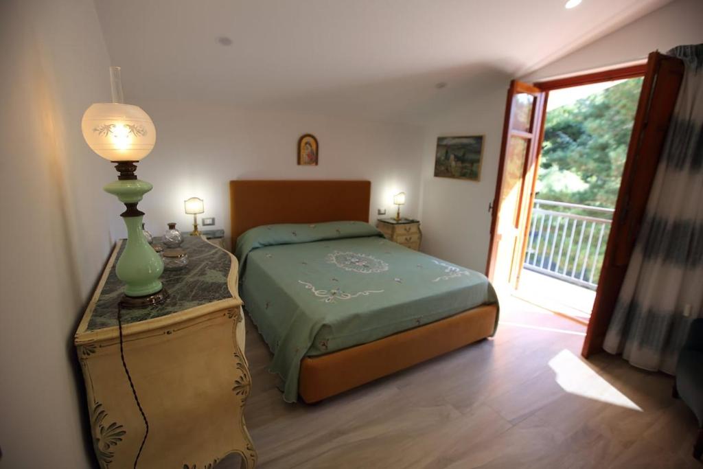 Ένα ή περισσότερα κρεβάτια σε δωμάτιο στο Exclusive Villa with Pool Near Monreale