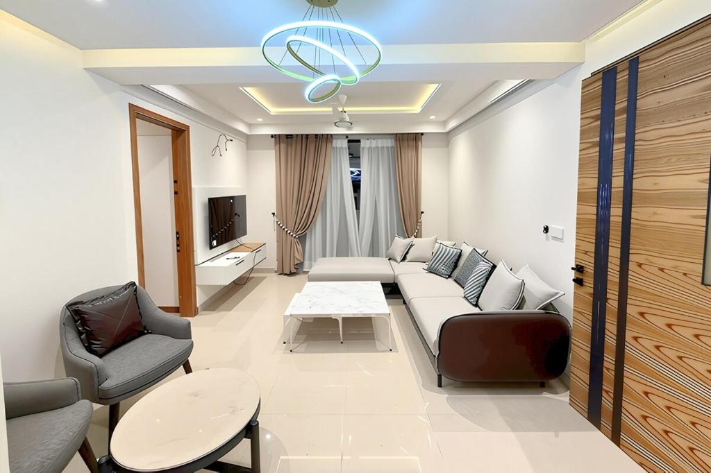 Istumisnurk majutusasutuses Luxury One Bed Apartment in Monal Murree