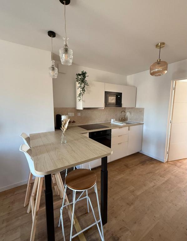 Η κουζίνα ή μικρή κουζίνα στο Little Ohana