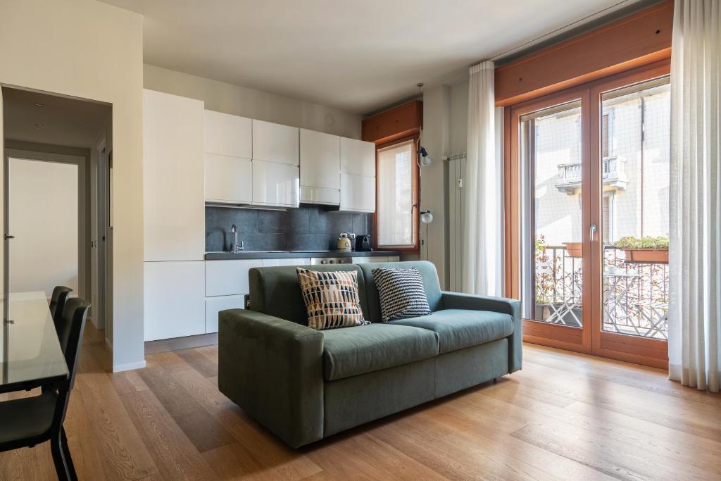 Fusetti Elegante Appartamento con Balcone in Zona Navigli