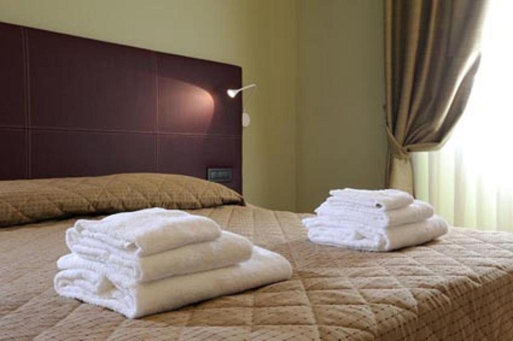 Magione Papale Relais - Habitación Triple - 2 Niveles