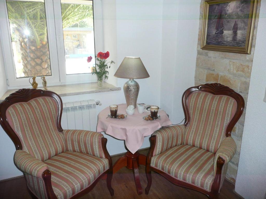 Χώρος καθιστικού στο Ferienhaus Mit Beheiztem Pool Und Meerblick