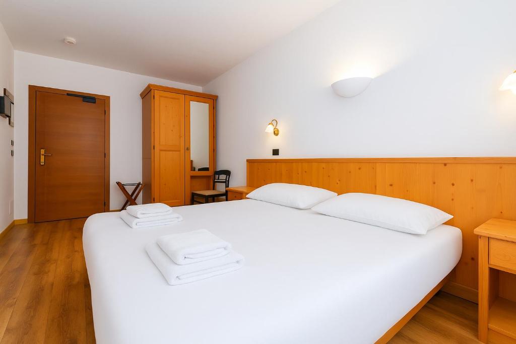 Hotel Bleis - Habitación Doble Superior