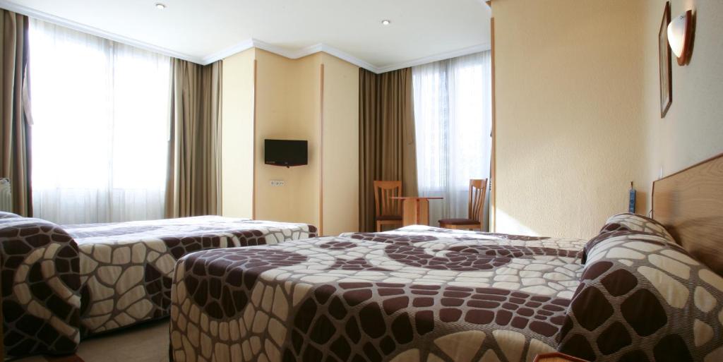 Hotel Mediodia - Resim 19