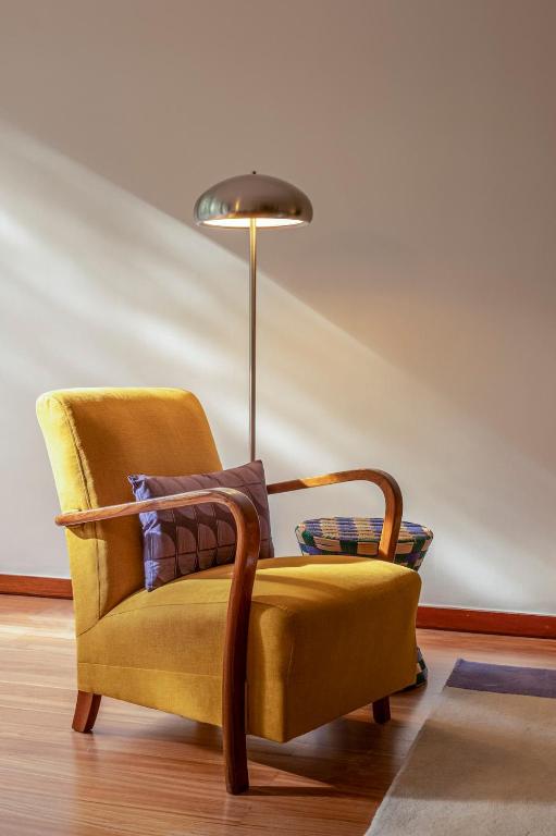 Jacaranda Elegant Stay in Prime Location - Lisbon