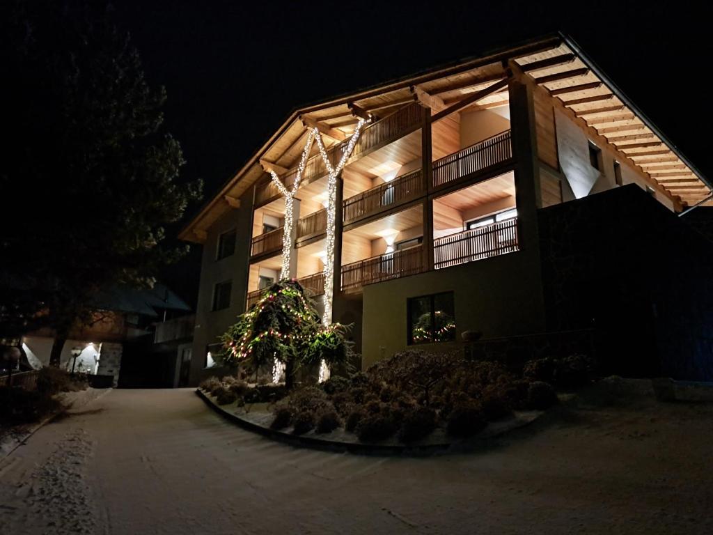 Το κτήριο όπου στεγάζεται  ο ξενώνας