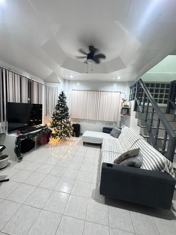 Χώρος καθιστικού στο Cozy Home by Sol