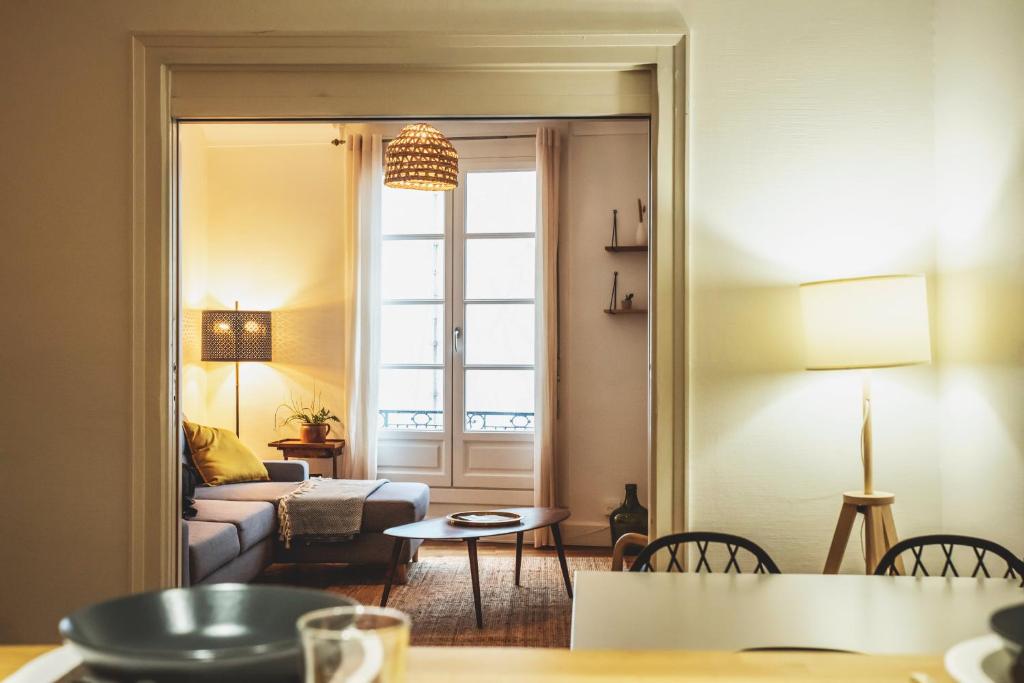 Posezení v ubytování Charmant Triplex, T4 Hyper Centre Angers