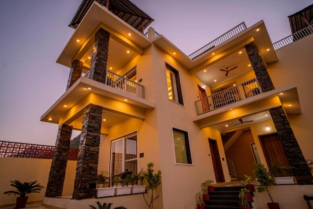 Φωτογραφία από το άλμπουμ του Surya Darshan Udaipur στο Ουνταϊπούρ