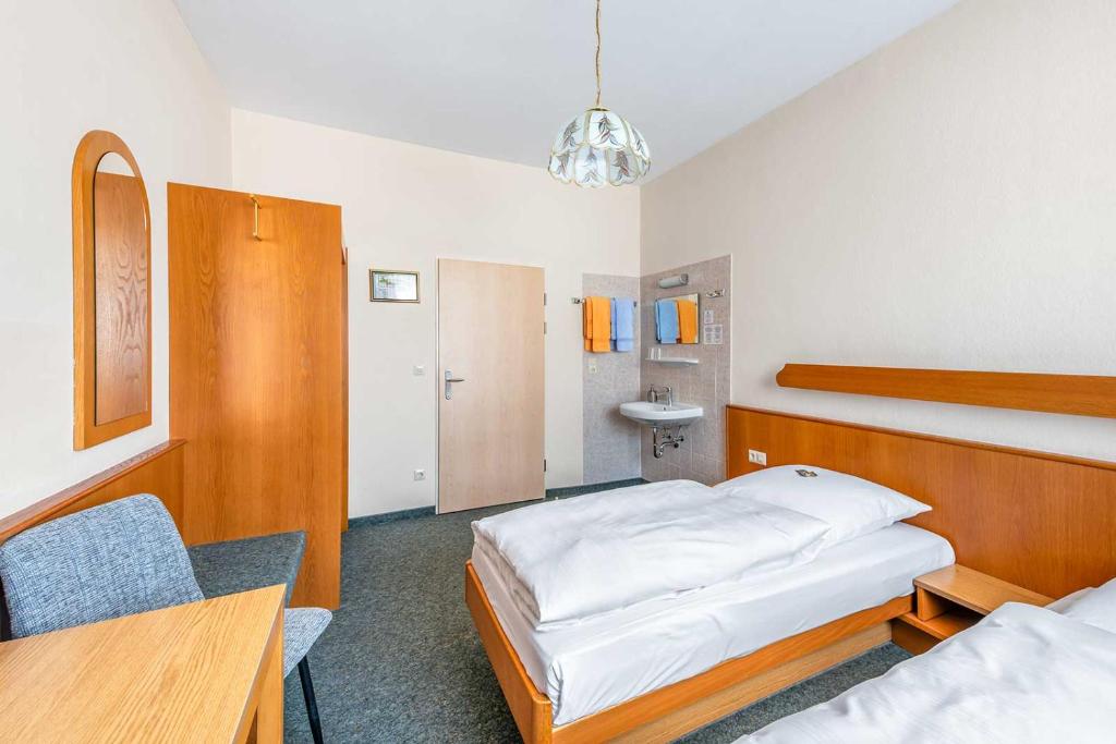 Hotel Pension Fruth - Habitación Doble O Twin Con Baño Compartido