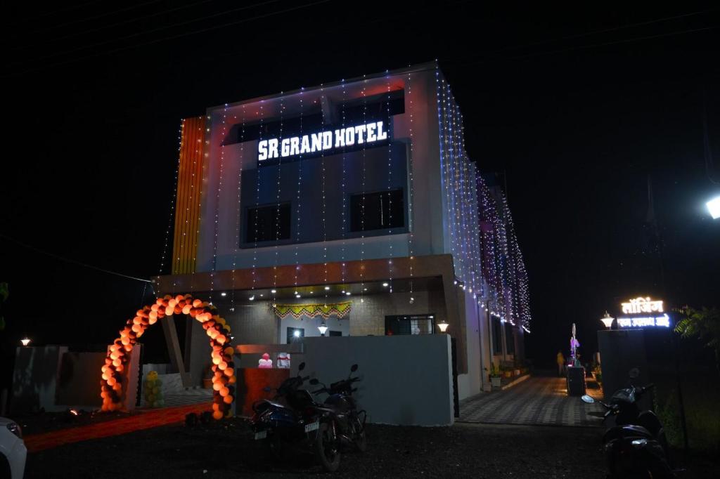 Φωτογραφία από το άλμπουμ του SR Grand Hotel σε Kārdha