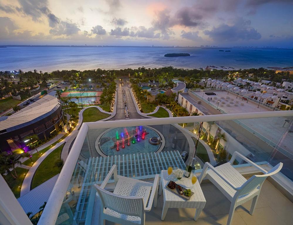 Vista general del mar o vista desde el resort