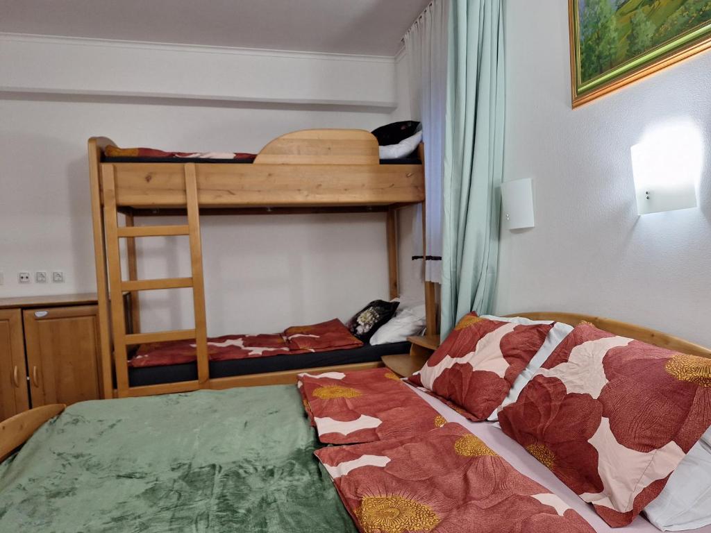 Postel nebo postele na pokoji v ubytování Mia's room