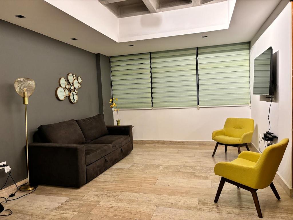 Χώρος καθιστικού στο Departamento completo con balcon en Av Carranza