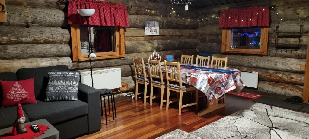Pahtaja Chalet photo