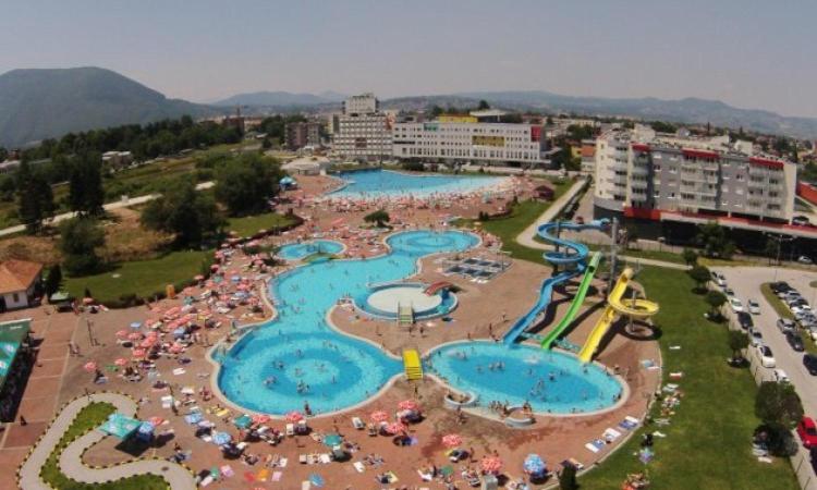 Swimmingpoolen hos eller tæt på Ilidža Central 74 Residence