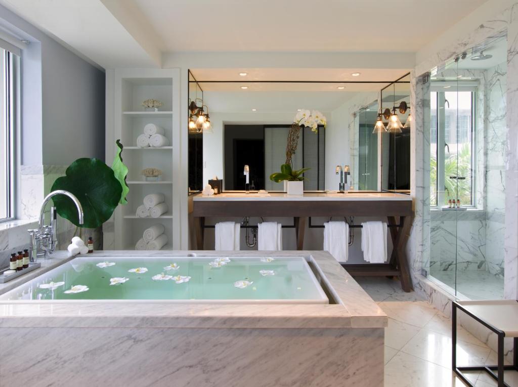 Hotel Victor South Beach - 