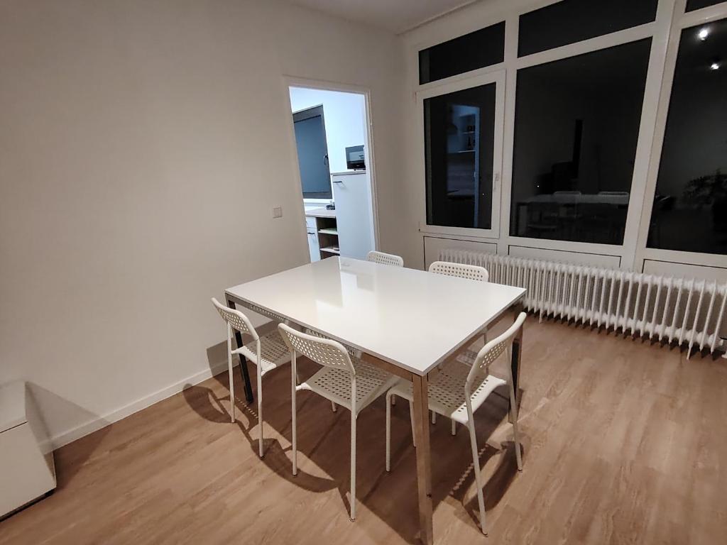 Φωτογραφία από το άλμπουμ του Waldblick Suite 100 qm σε Strullendorf