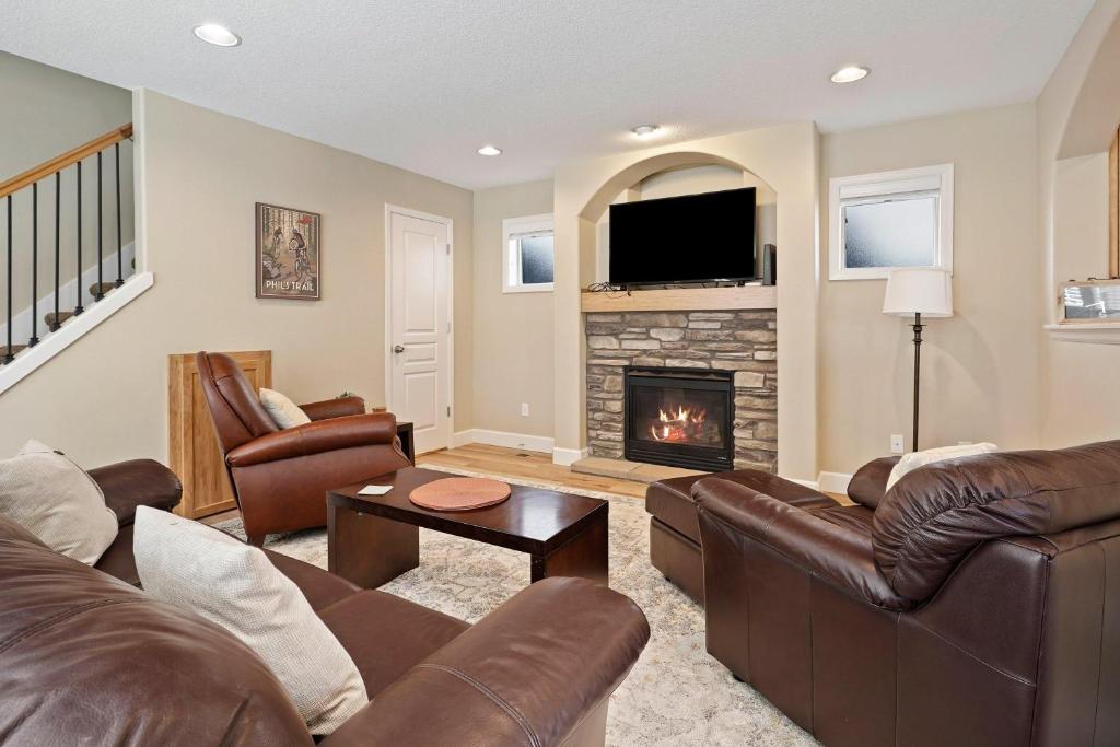 TV a/nebo společenská místnost v ubytování Ellie 30 Days minimum