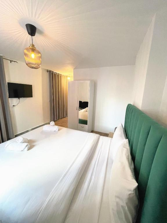Hotel La Casa Blanca - Double Room With Private Bathroom