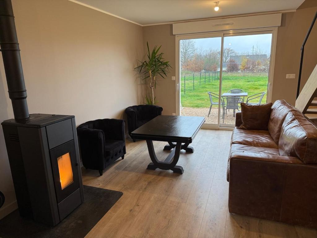 Et opholdsområde på Maison neuve proche Dole - Forêt de Chaux