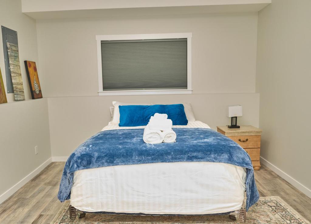 Giường trong phòng chung tại Anukc