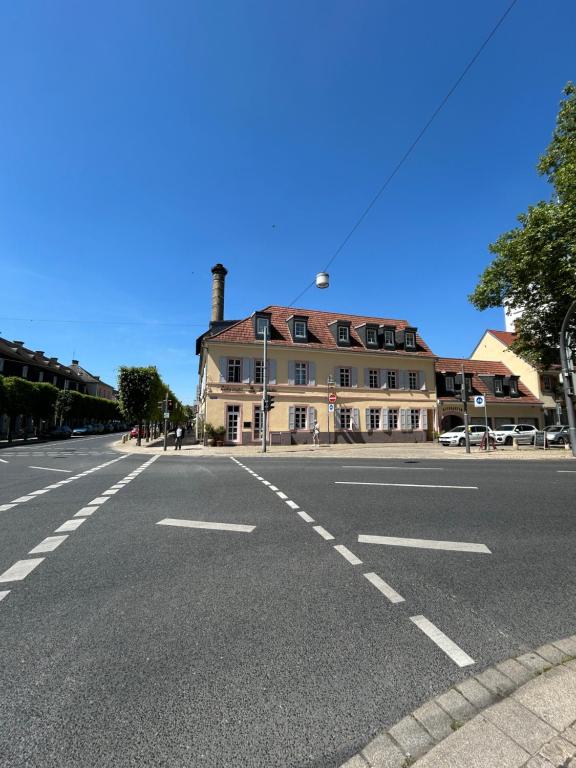 Tòa nhà nơi căn hộ tọa lạc