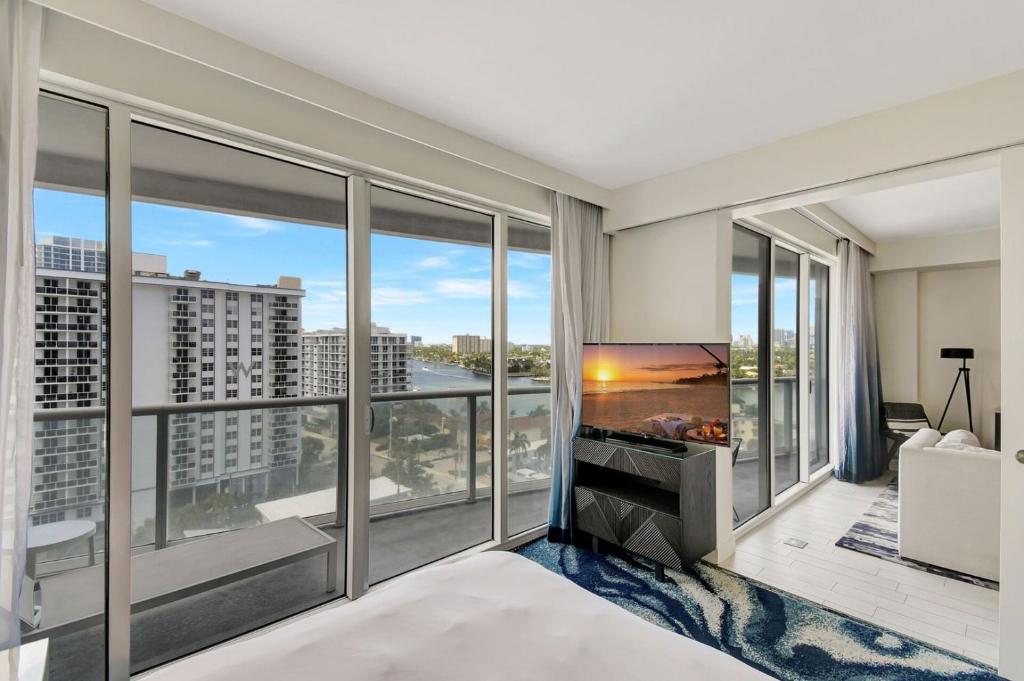 Fresh Look at Luxe Bayview Condo W Sauna Hot Tub Beach Access Fort