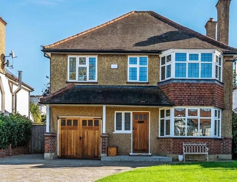 Budova, kde se prázdninový dům nachází