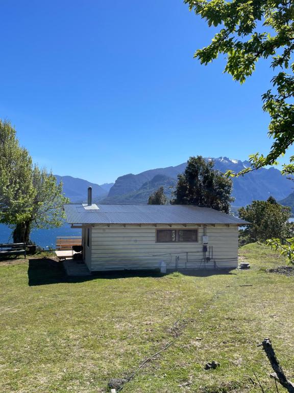 Gallery image of Cabaña el tilo in Lago Ranco