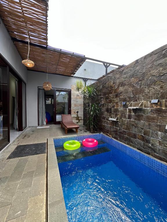 Πισίνα στο ή κοντά στο Rara Biru Modern 2BR Villa with Private Pool
