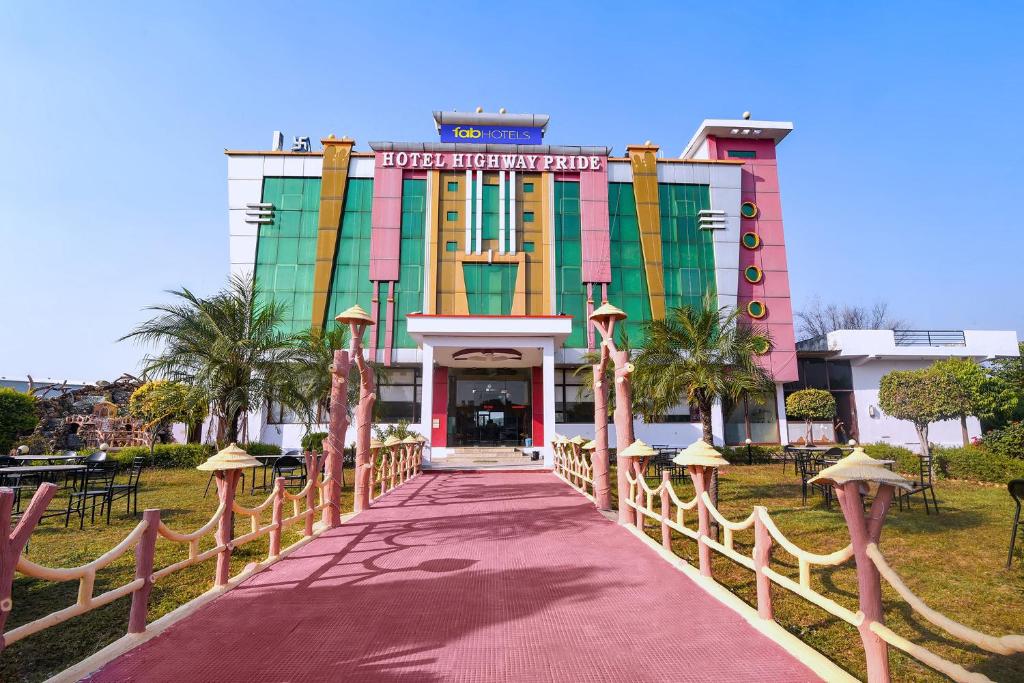 El edificio en el que está el hotel