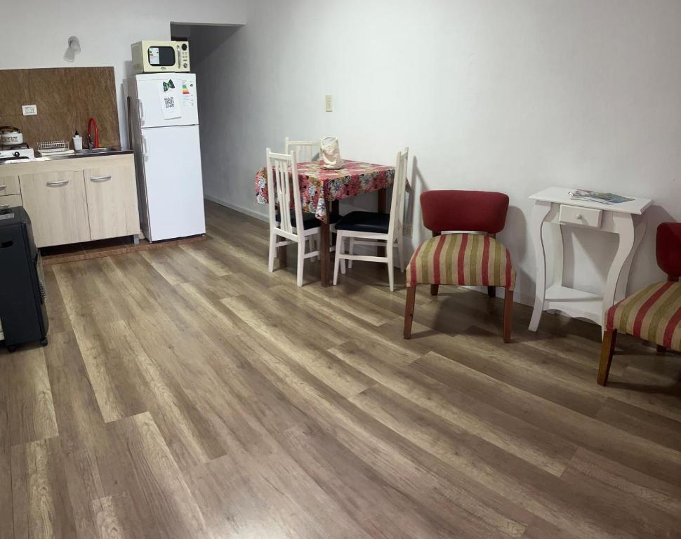 Η κουζίνα ή μικρή κουζίνα στο Mi Departamentito