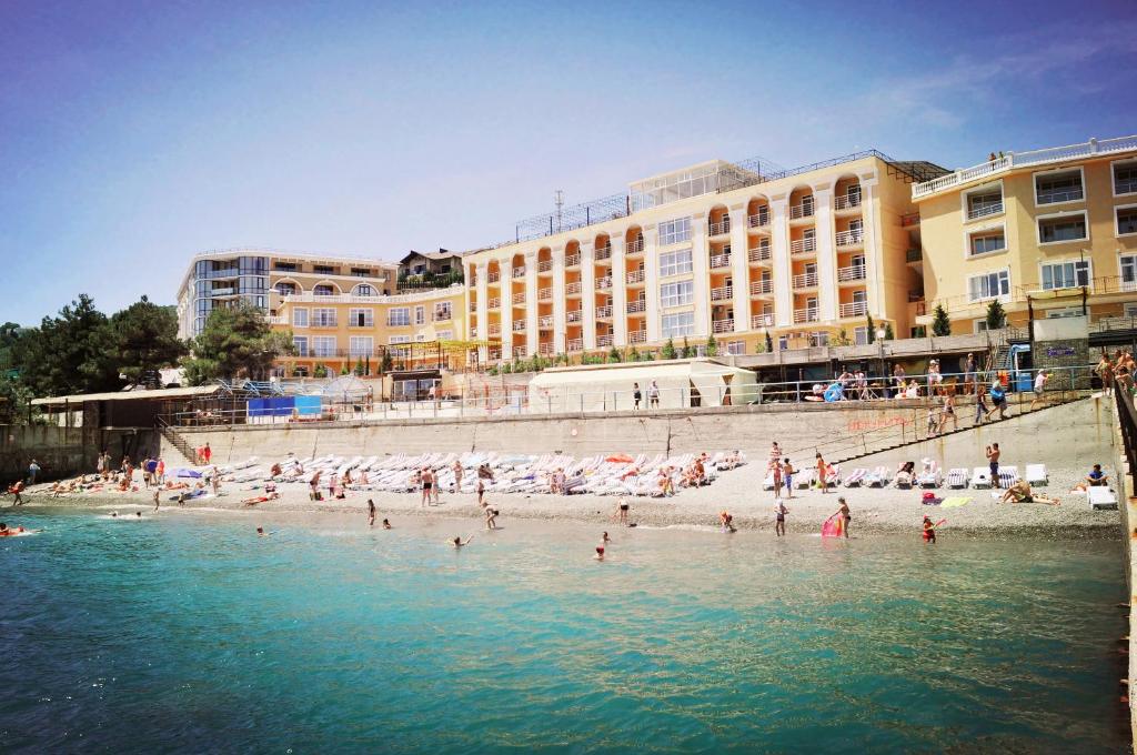 Hotel Azor, Yalta, Crimea